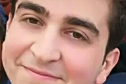 İzmir'de kavşakta otomobile çarpan motosikletin sürücüsü hayatını kaybetti