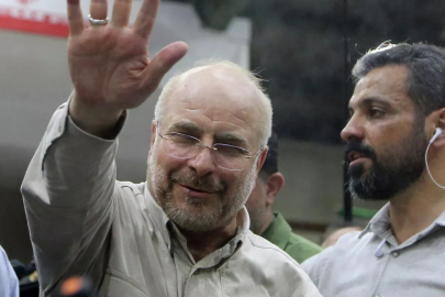 Pakistan'daki görüşmelerde İran'ı Meclis Başkanı Kalibaf temsil edecek