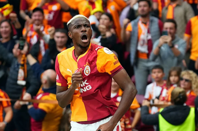 Victor Osimhen en iyiler arasında: Zirve Kylian Mbappe'nin!