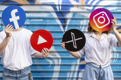 Yunanistan 15 yaş altına sosyal medyayı yasaklıyor