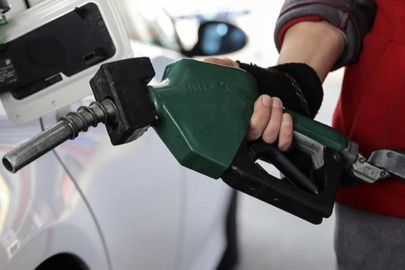 Akaryakıta indirim için rakam ve tarih geldi!