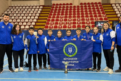 Bursa Büyükşehir Belediyespor Amasya’da madalyaları topladı