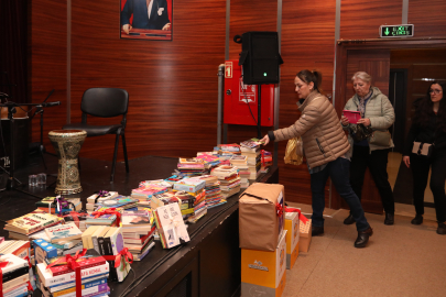 Bursa İnegöl’de edebiyat ve musiki aynı sahnede buluştu