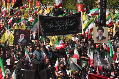 İran’da eski dini lider Hamaney, ölümünün 40’ıncı gününde anıldı