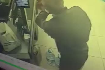 İstanbul Pendik'te poşet kavgasında kasiyeri darp eden şüpheli tutuklandı