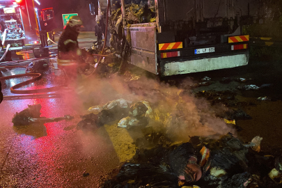 Kocaeli TEM otoyolunda tekstil yüklü kamyon alev aldı