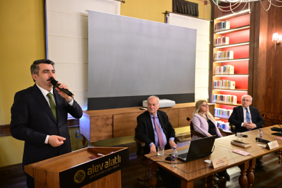 Bursa'da ‘Dünya Altüst Olurken Balkanlar’ paneli düzenlendi