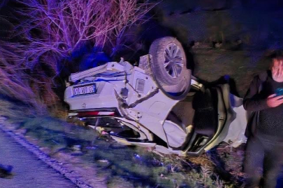 Elazığ’da otomobil takla attı: 2 yaralı