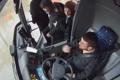 Siirt’te otobüste fenalaşan genç kız hastaneye yetiştirildiv