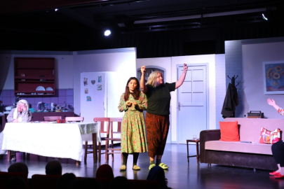 Bursa'da kadın sığınağı sezon finalini yaptı