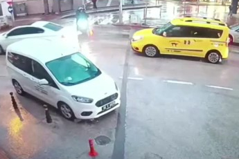 Bursa'da trafikte bıçaklı gerginlik: Sürücüye 180 bin TL ceza!