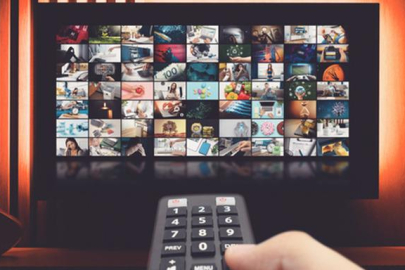 ‘İcralık oldum’ demişti! Ünlü yapımcı filmini satışa çıkardı...