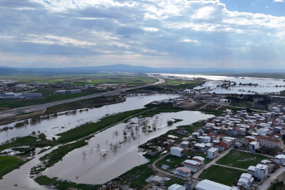 Bursa Karacabey Ovası'nda 10 bin dönümden fazla tarım arazisi sular altında kaldı!