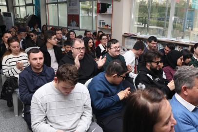 Bursa'da görme engelli sporcular için 'Canlı Radyo Tiyatrosu' sahnelendi