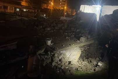 Siirt’te metruk bina çöktü