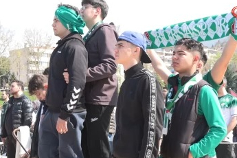 Bursa'da yeşil-beyaz coşku dev ekrana taşındı