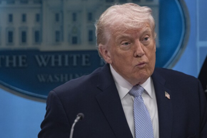 Trump: İran hiçbir şekilde iş yapamıyor ve bunu böyle tutacağız