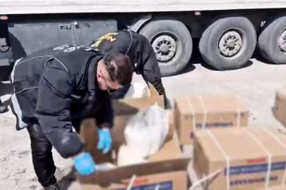 Hakkari Yüksekova'da zehir tacirlerine ağır darbe: 211 kilogram uyuşturucu ele geçirildi