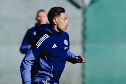 İrfan Can Kahveci 'Fenerbahçe de isterse' diyerek duyurdu