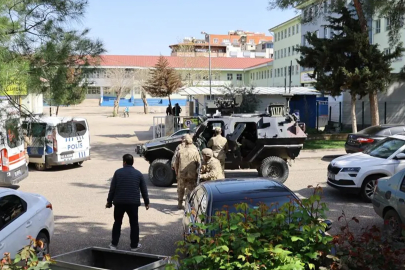 Şanlıurfa'daki lisede silahlı saldırı! Öğrencileri rehin aldı iddiası...