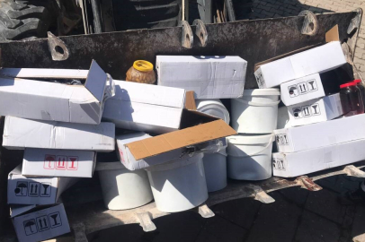 Aksaray'da kamyondaki 4 ton kaçak gıda ürünü imha edildi