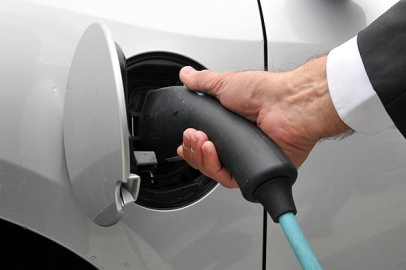 Elektrikli araçlarda zam kapıda! Orta Doğu'daki gerilim...