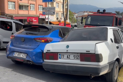 Kocaeli'de facianın eşiğinden dönüldü: Freni tutmayan otomobil bariyerlere çarptı