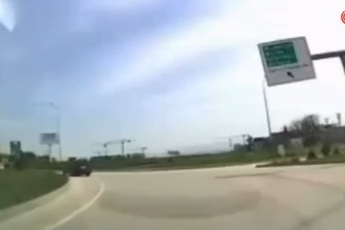 Bursa’da ters yönden giren sürücü kamerada!