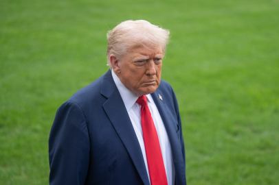 Trump'tan Papa'ya 'İran' seslenişi: Nükleer bombaya sahip olmaları kesinlikle kabul edilemez