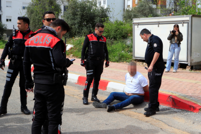 Antalya'da polisin 'dur' ihtarına uymadı, 15 kilometrelik kovalamaca sonucu yakalandı