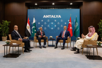 Antalya'da 4'lü dışişleri bakanları zirvesi