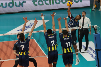 Bursa Büyükşehir Belediyespor- Fenerbahçe Medicana: 1-3