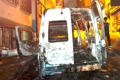 İstanbul Fatih’te park halindeki otomobil alev aldı