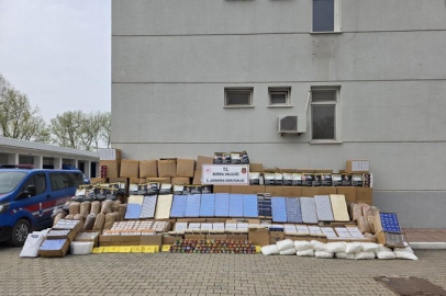 Bursa’da kaçak tütün baskını: Adeta servet çıktı