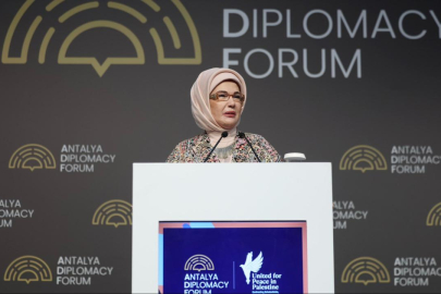 Emine Erdoğan, "Filistin İçin Tek Yürek" konulu panele katıldı