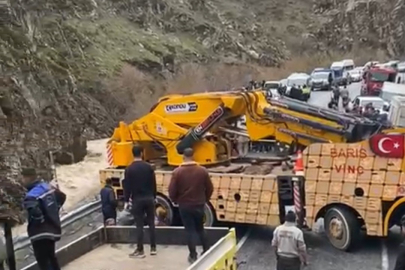 Bitlis Tatvan'daki mikser kazasında sürücü hayatını kaybetti