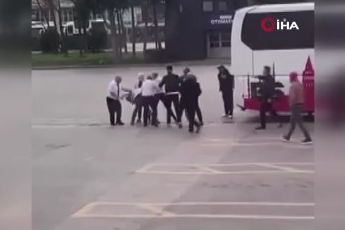 Bursa'da terminal karıştı! Şoför ile yolcu birbirine girdi...