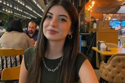 İzmir'de alev alan otomobilde hayatını kaybeden 25 yaşındaki doktor son yolculuğuna uğurlandı