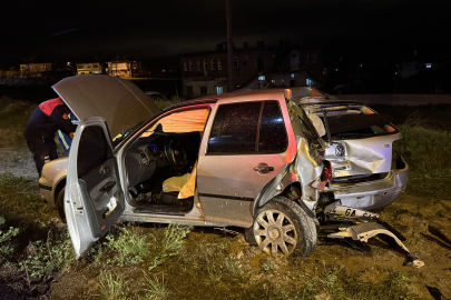 Nevşehir'de devrilen otomobildeki 3 kişi yaralandı