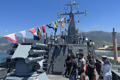 23 Nisan'da 23 savaş gemisi ziyarete açılacak