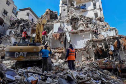 İşgalci İsrail, Gazze'de yürüttüğü yıkım ve saldırıların aynısını Lübnan'ın güneyinde tekrarlıyor