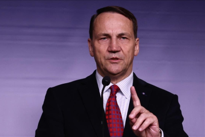 Polonya Dışişleri Bakanı Sikorski: İsrail askerleri, savaş suçlarını kendileri itiraf ediyor