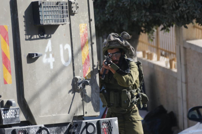 Soykırımcı İsrail Gazze'de bir çocuğu öldürdü