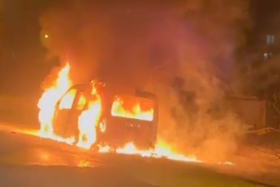 Tekirdağ'da korkutan yangın: Seyir halindeki araç alev topuna döndü