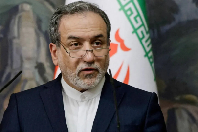 Arakçi: İran limanlarını abluka altına almak bir savaş eylemidir