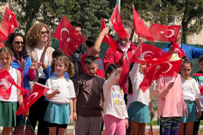 Bursa’da 23 Nisan Kupası minik raketlerin heyecanına sahne oldu