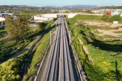 Bursa'nın sabırsızlıkla beklediği hızlı tren için geri sayım başladı! Raylar böyle görüntülendi