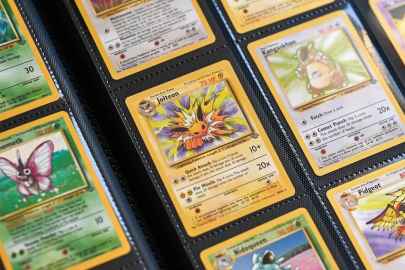 Pokémon kartları koleksiyonunu satıp düğün masraflarını karşıladı