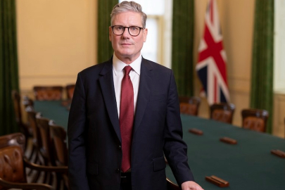 Starmer: Mandelson’ı atamamalıydım, özür diliyorum