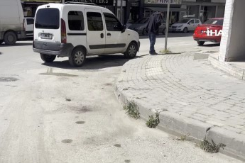 Bursa'da kanlı TikTok yayını! Genç kadın yüzünden bıçaklandı